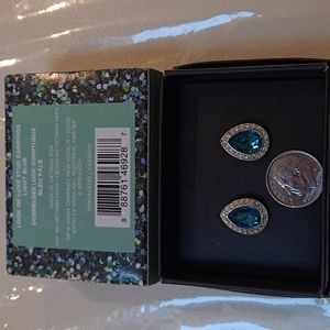 Look of Love Stud earrings